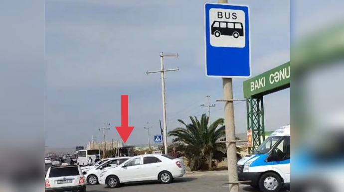 В Баку знак установили в 30 метрах от автобусной остановки: Водителям выписывается штраф — ВИДЕО