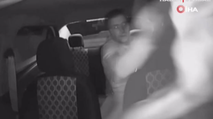 Türkiyədə taksidə qandonduran olay - VİDEO 