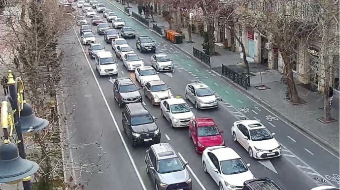 Bakının bir sıra yollarında tıxac yarandı 