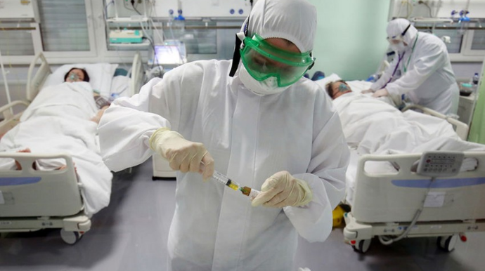 Peyvənd edilməyən insanlarda koronavirusdan ölüm riski 11 dəfə yüksəkdir