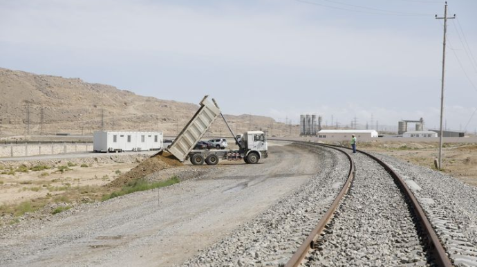 Güzdək-Qaradağ dəmiryol xəttinin yenidən qurulmasına başlanılıb - VİDEO 