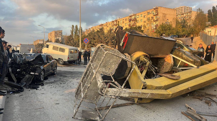 Yeni Günəşlidə kran aşdı - VİDEO