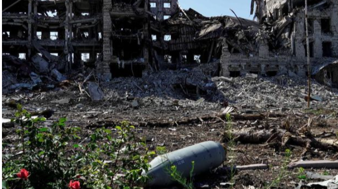 Rusiyalı hərbçilər Ukraynanın daha bir şəhərini yer üzündən sildilər 