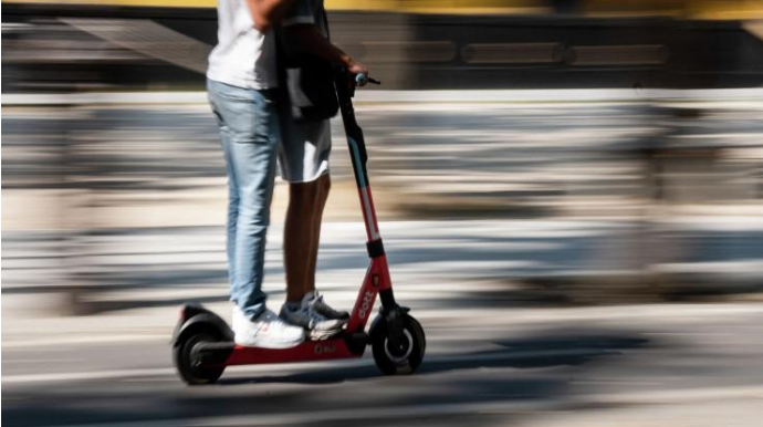 Yol polisindən skuter sürənlərə XƏBƏRDARLIQ: 100 manata qədər.. 