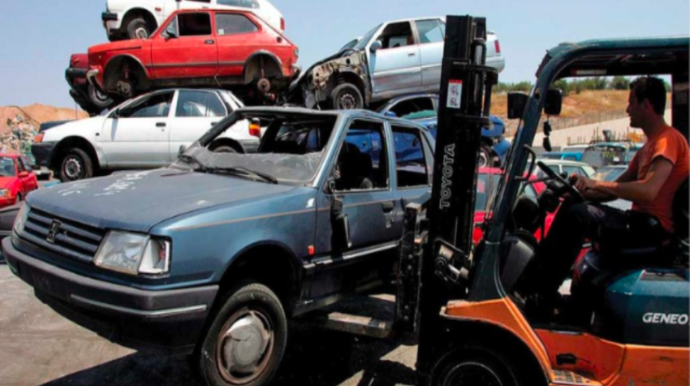 "Yaşı 20-dən artıq olan nəqliyyat vasitələrinin çoxu utilizasiyaya getməlidir" - MÜTƏXƏSSİS 