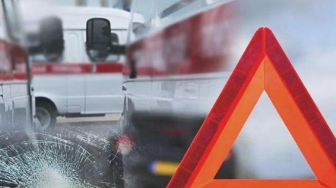 Qazaxıstanda mikroavtobus yük avtomobili ilə toqquşub, 8 nəfər həlak olub 