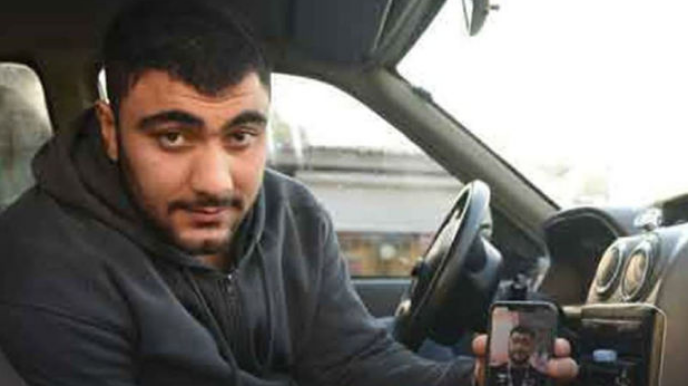 Güləş üzrə dünya üçüncüsü taksi sürücüsü işləyir - FOTO 