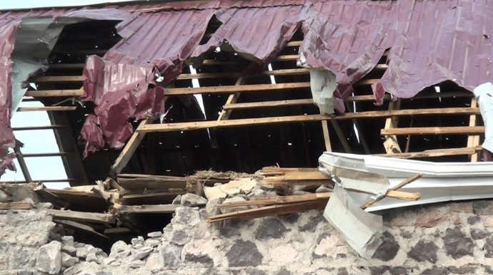 Tovuzda düşmən atəşi nəticəsində dağılan ev və digər obyektlərin müəyyənləşdirilməsi başa çatıb - FOTO 