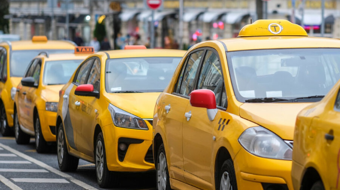 Rusiyanın bu şəhərində miqrantlara taksi sürücüsü kimi işləmək qadağan edildi