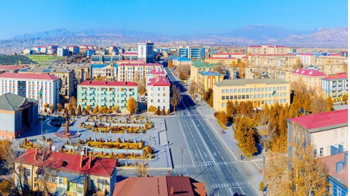 Naxçıvanda özəl şirkətin bahalı və AA seriyalı avtomobilini  hansı vəzifəli şəxs istifadə edir?