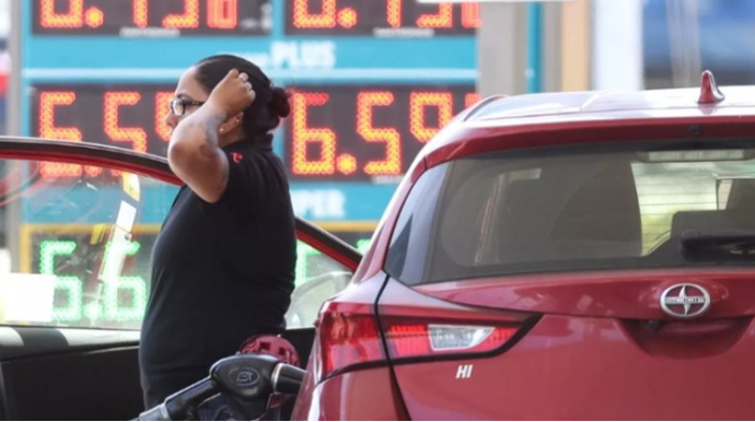 Müharibə ABŞ-də benzini rekord həddə çatdırdı 