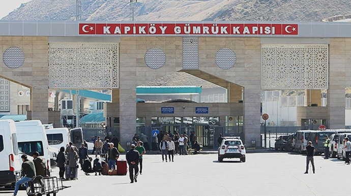 Türkiyə-İran sərhədində sərnişin daşımaları dayandırıldı 