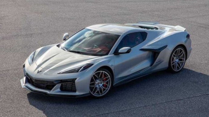 Yeni Corvette Z06 kupesinin ilk şəkli peyda olub - VİDEO 