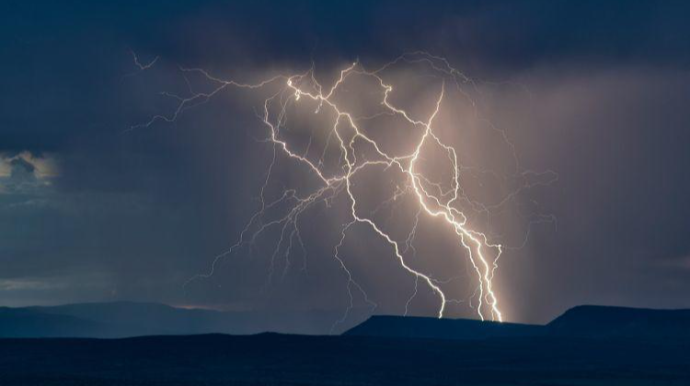 Samuxda bir nəfəri şimşək vurdu