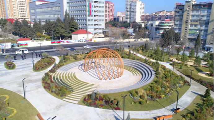 Prezidentlə xanımı yeni parkın açılışında - FOTOLAR 