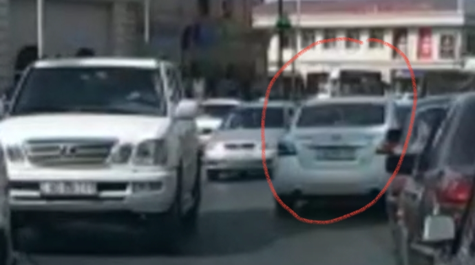 Binəqədidə aləmi bir-birinə qatan sürücü - VİDEO