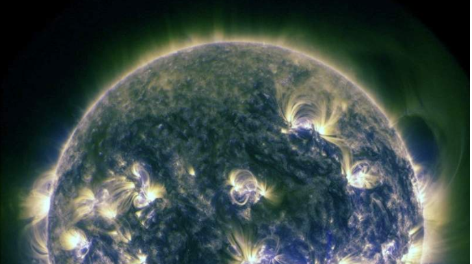 Günəşdə güclü partlayışlar baş verib 