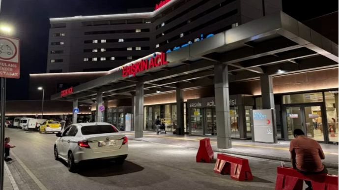 Avtomobil park etmə davası faciə ilə bitdi: ata öldü, qızı yaralandı 