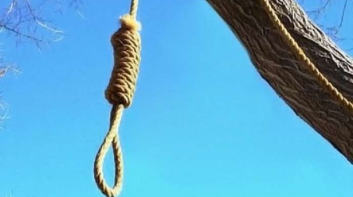 Gəncədə 20 yaşlı oğlan ÖZÜNÜ ASDI