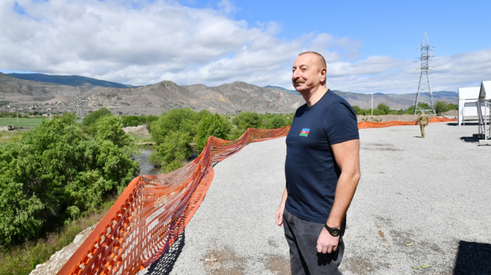 Prezident Cəbrayılda inzibati binanın təməlini qoydu 