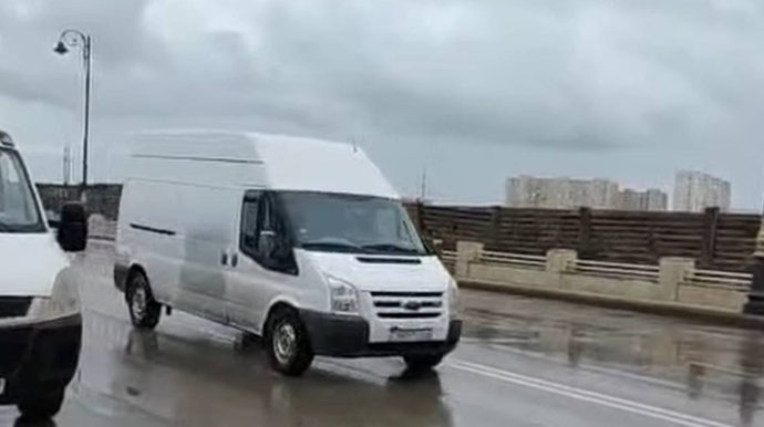 Bakı-Ələt-Qazax magistral yolunda yığılan yağış suları kənarlaşdırıldı - VİDEO