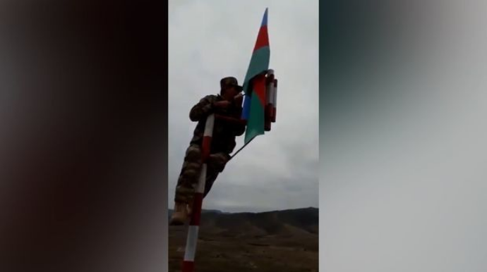 Азербайджанский флаг развевается в селе Хыдырлы Агдамского района
