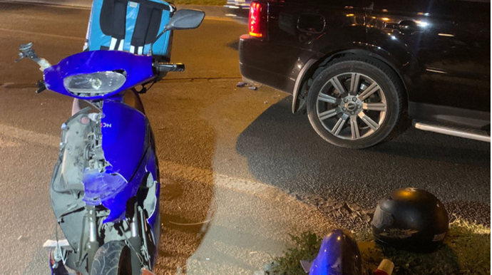 Naxçıvanda motosiklet divara çırpıldı, sürücü ağır xəsarət aldı