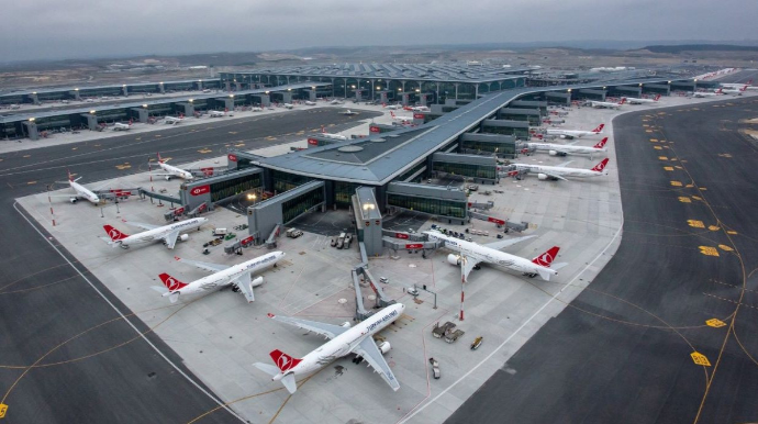 İstanbul aeroportlarında yükdaşımaların həcmi kəskin artıb