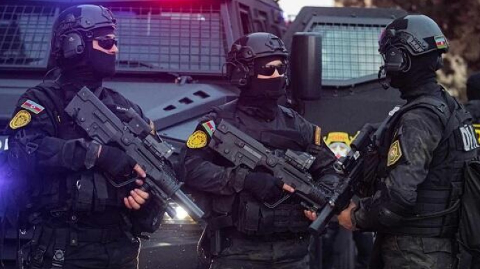 Polis bayram günü axtarışda olan 50 nəfəri tutdu 