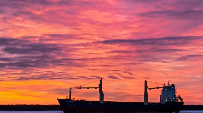 Azov dənizində yük gəmisinə PUA hücumu nəticəsində 2 nəfər həlak olub