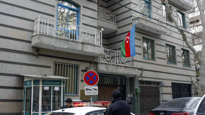 Посольство Азербайджана в Иране возобновило работу 