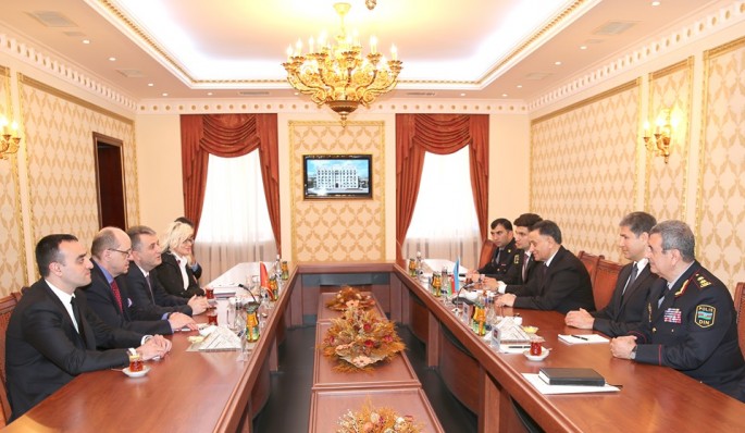 Ramil Usubov Monteneqronun daxili işlər nazirini qəbul edib