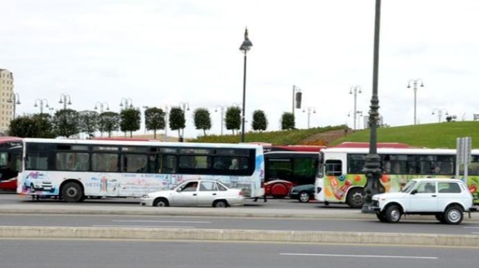 Bakı-Sumqayıt istiqamətində xəttə əlavə avtobuslar verildi 