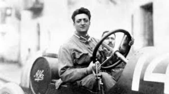 Məşhur İtalyan avtomobil brendi “Ferrari”nin quruçusu Enzo Ferrari   - FOTO