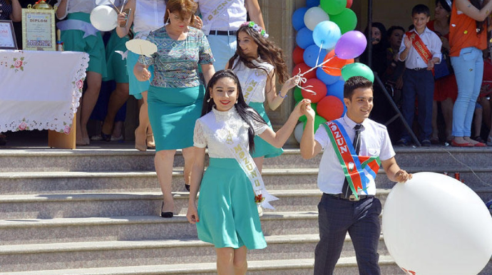 DİN “Son zəng”lə bağlı valideynlərə və məzunlara müraciət etdi - FOTO