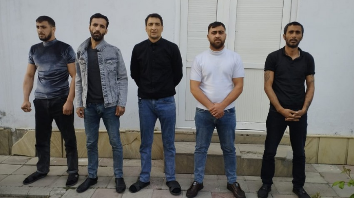 Mağazalardan oğurluq edən dəstə üzvləri tutulub  - FOTO - VİDEO