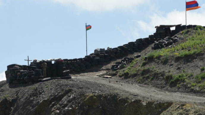 Ermənistan ordusu genişmiqyaslı təxribat törədir: Mövqelərimiz artilleriya atəşi altında 