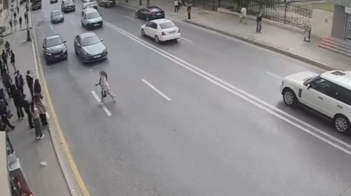 ЦИУТ показал кадры ДТП с участием пешеходов - ВИДЕО