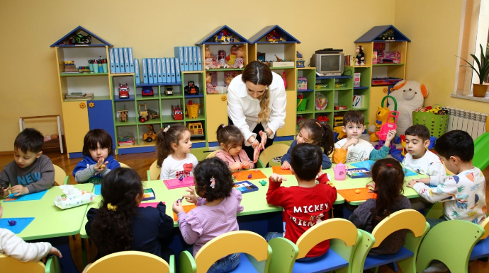 Azad edilmiş ərazilərdə məktəb və bağçaların sayı açıqlandı 