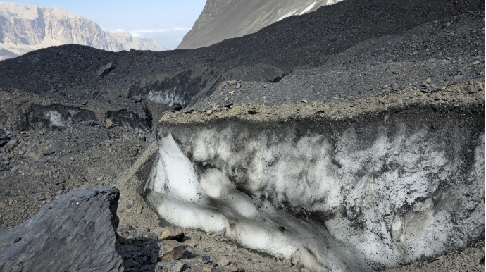 Tufandağ buzlağında azalma və ərimə prosesi sürətlənib - FOTO