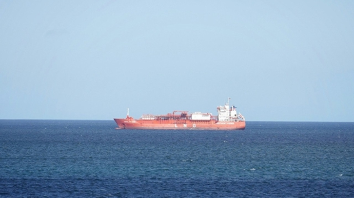 Ankaradan Hörmüz boğazı ilə bağlı gəmilərinə xəbərdarlıq