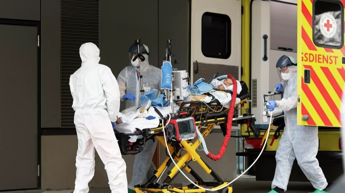 Almaniyada COVID-19 diaqnozu qoyulan 8 174 insan ölüb