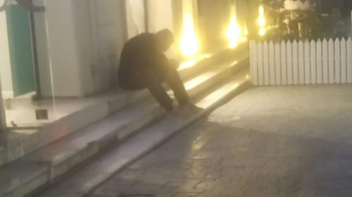 Xalq artistinin küçələrdə yaşayan oğlu ilə bağlı dövlət qurumundan AÇIQLAMA 