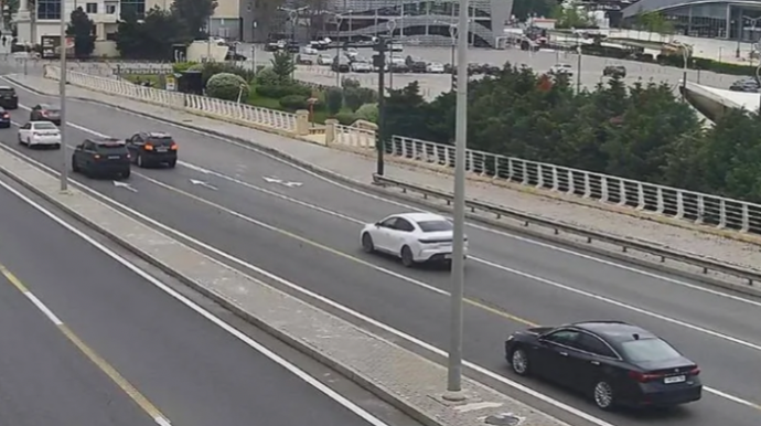 На каких улицах Баку 30 апреля наблюдаются транспортные заторы? - СПИСОК + ФОТО 