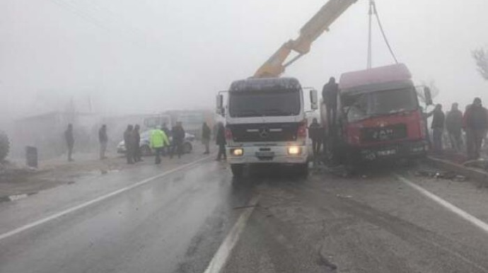 Türkiyədə tələbə avtobusu qəzaya uğradı - 20 yaralı 