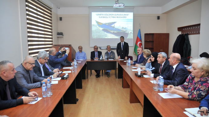 Urmiya gölünün qurudulması ilə bağlı ictimai müzakirə keçirilib - FOTO