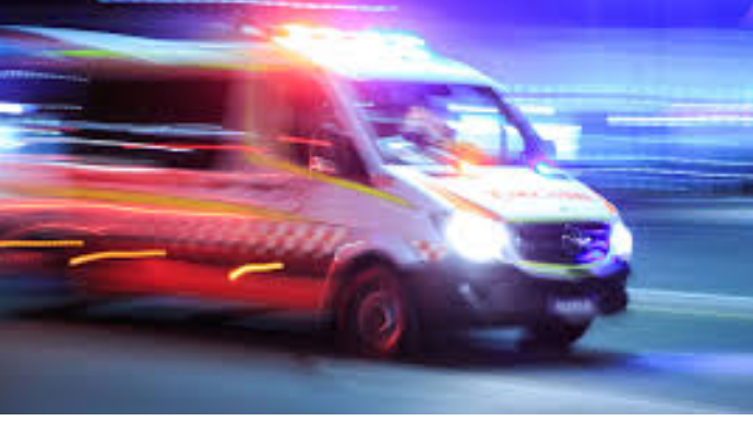 Çağırışa tələsən ambulansın arxasına düşüb qəza törətdi   - VİDEO