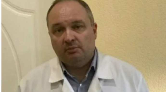 Peyvənd olunan baş həkim koronadan öldü