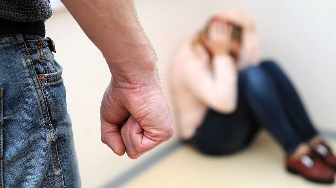 В Азербайджане на 100 тыс. женщин приходится 46 фактов домашнего насилия - Исмет Алиев 