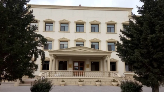 İnternat məktəbində OLAY – Direktor ağır yaralanan şagirdi niyə xəstəxanaya aparmağa QOYMADI? 